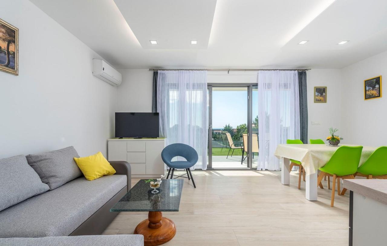Apart Residence Blue Sea بوريتش المظهر الخارجي الصورة