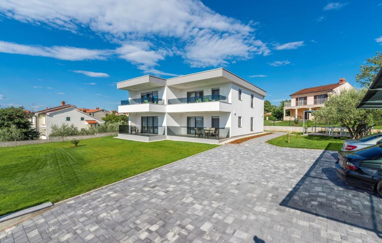 Apart Residence Blue Sea بوريتش المظهر الخارجي الصورة