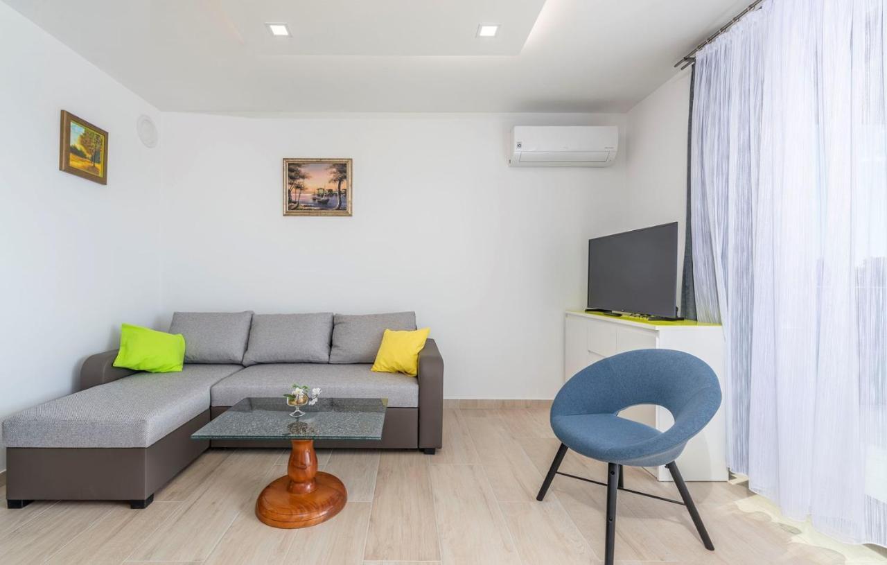 Apart Residence Blue Sea بوريتش المظهر الخارجي الصورة