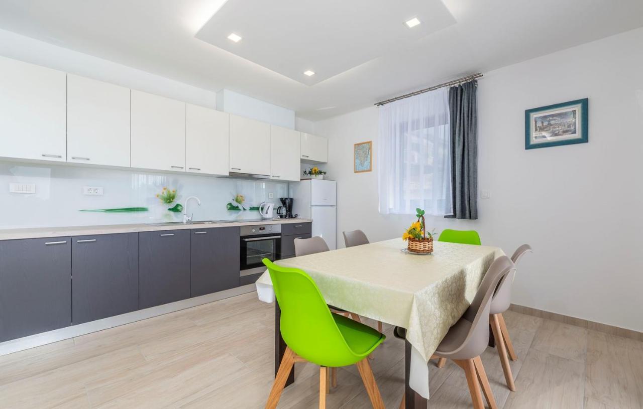 Apart Residence Blue Sea بوريتش المظهر الخارجي الصورة