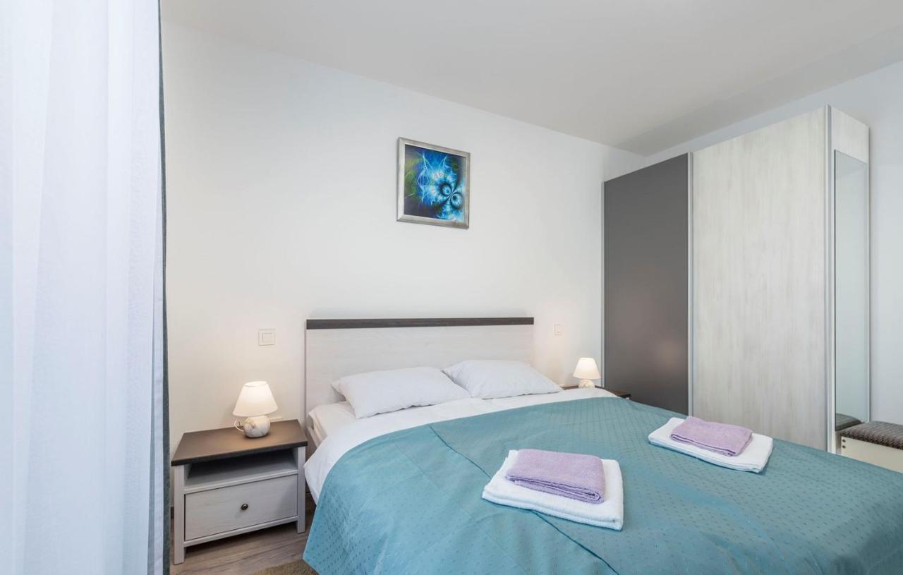 Apart Residence Blue Sea بوريتش المظهر الخارجي الصورة