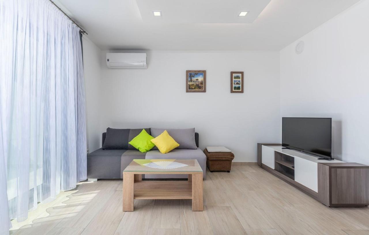 Apart Residence Blue Sea بوريتش المظهر الخارجي الصورة